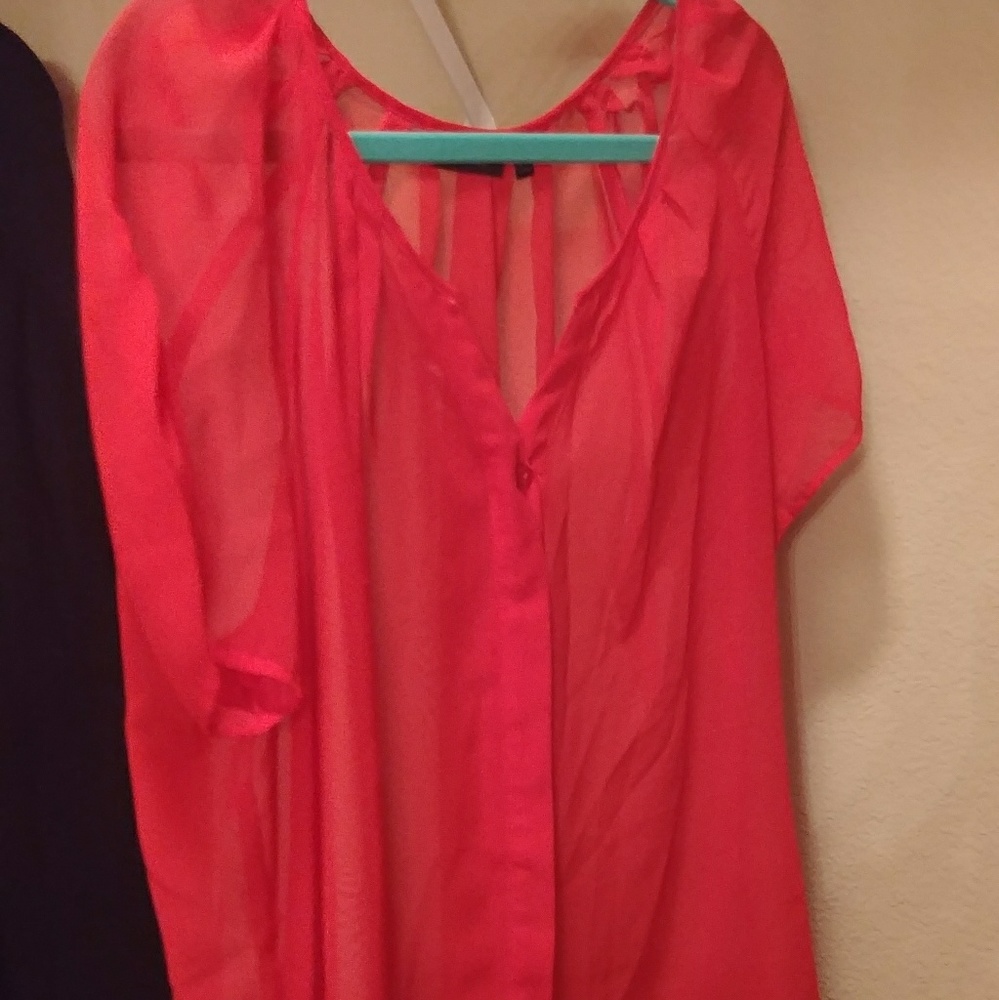 Sheer dressy top xl